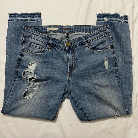 Kut from the Kloth Reese Ankle Straight Leg Distressed Jeans - Picture 5 of 5